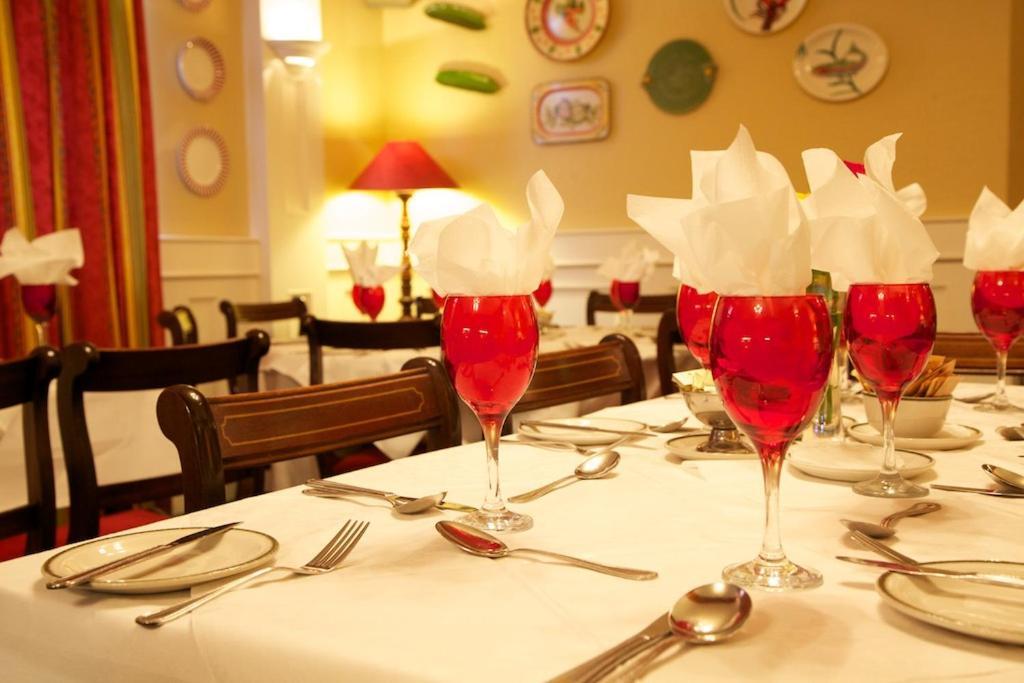 Hotel Tully's 3*