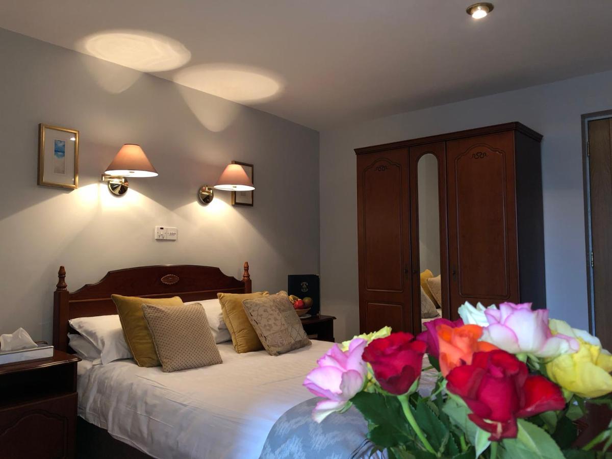 Tully's Hotel Castlerea